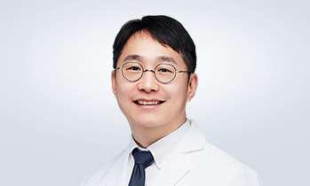 [인천 뇌혈관질환 명의] 가톨릭관동대학교 국제성모병원 신경외과 심환석 교수 - 뇌와 연결되는 혈관이 막힌다? "경동맥 협착증" 치료법 안내